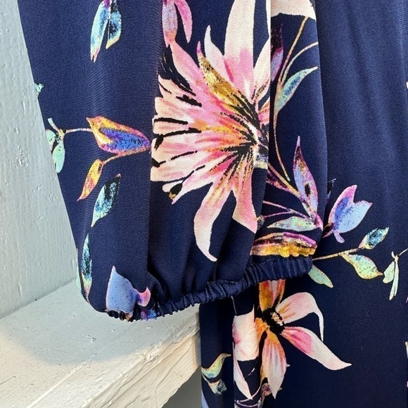 NWT NEW Eliza J Women’s Dress Size 2 Navy Floral Pattern Faux Wrap 3/4 Sleeves - Picture 5 of 15